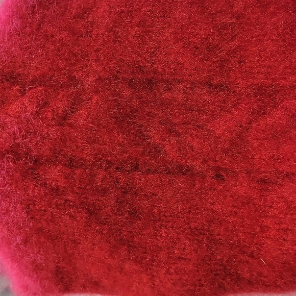 Dawson forte cashmere company sweater, Size medium in the color cranberry/red - Picture 5 of 12